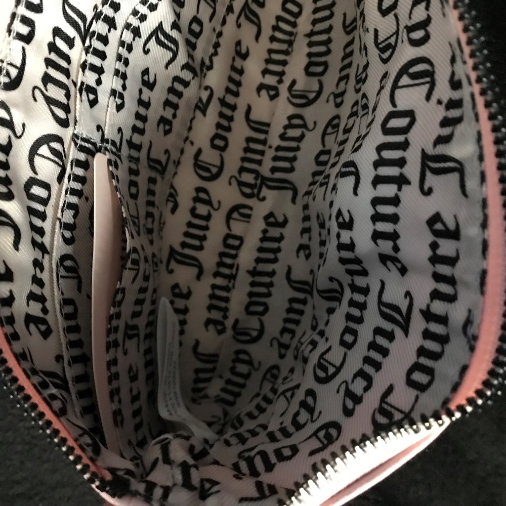 New JUICY COUTURE Pink Wristlet - Picture 3 of 6
